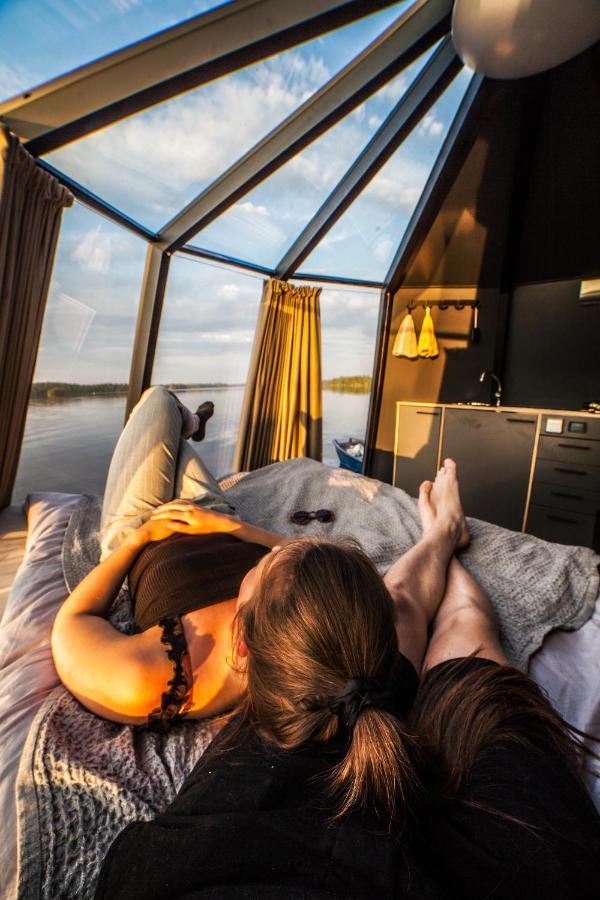 Vikajaervi Lake View Experience Igloos Rovaniemi Exterior photo