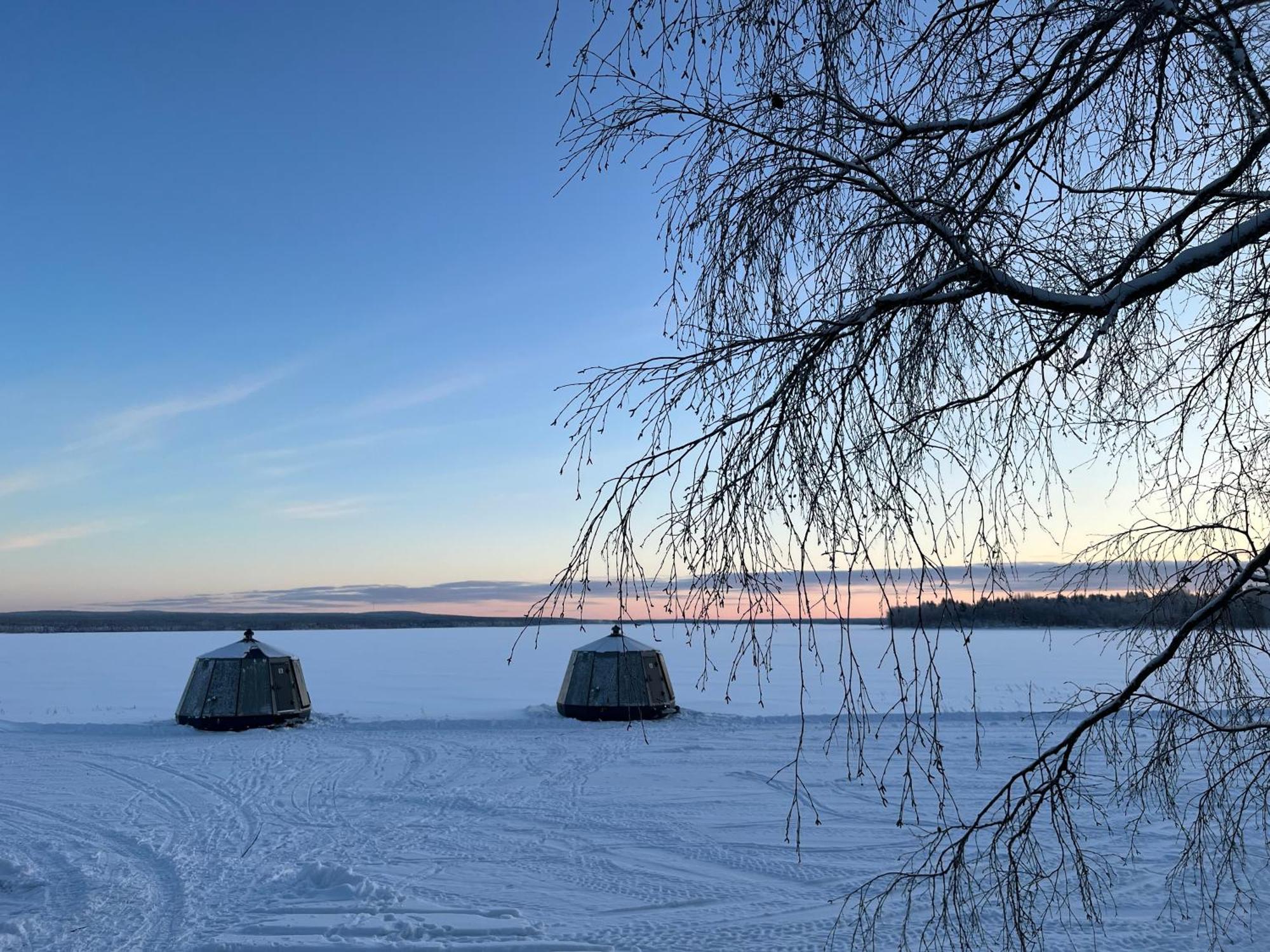 Vikajaervi Lake View Experience Igloos Rovaniemi Exterior photo
